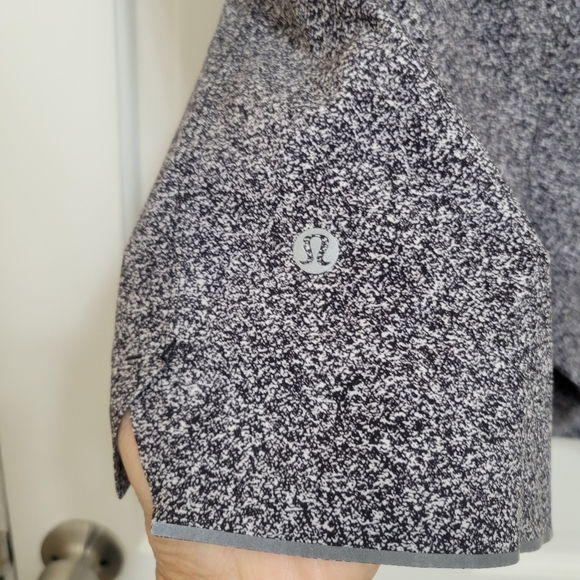 Lululemon Surge men's shorts size xl. - Picture 9 of 10